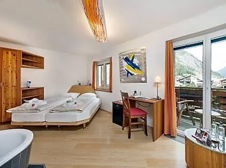 Sunstar Hotel 4*