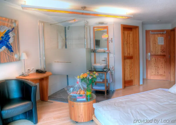 Sunstar 4*